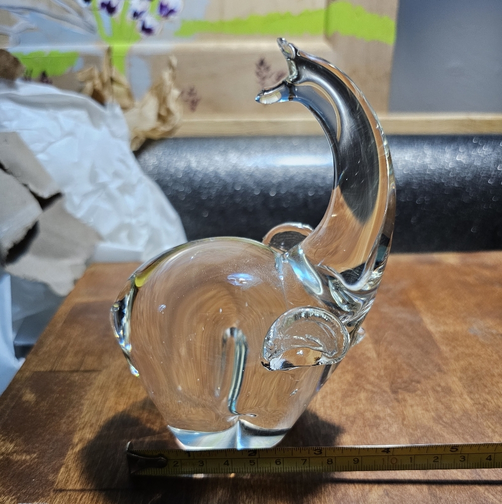 Heavy vintage elephant paper weight statue